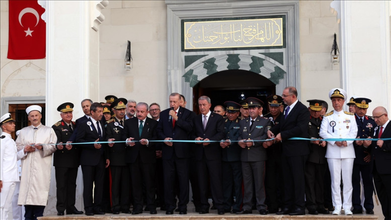 Emekli Albayları Birlikteki Camiye Sokmadılar