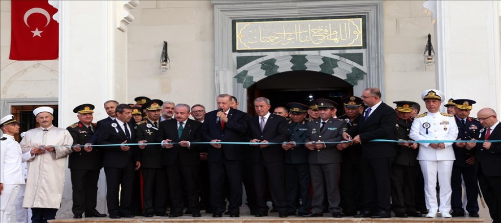 Emekli Albayları Birlikteki Camiye Sokmadılar