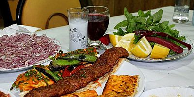 Emek, Kebap ve Şalgamdan Korkuyorlar