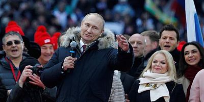 Putin Başkanlığı Açık Farkla Kazandı